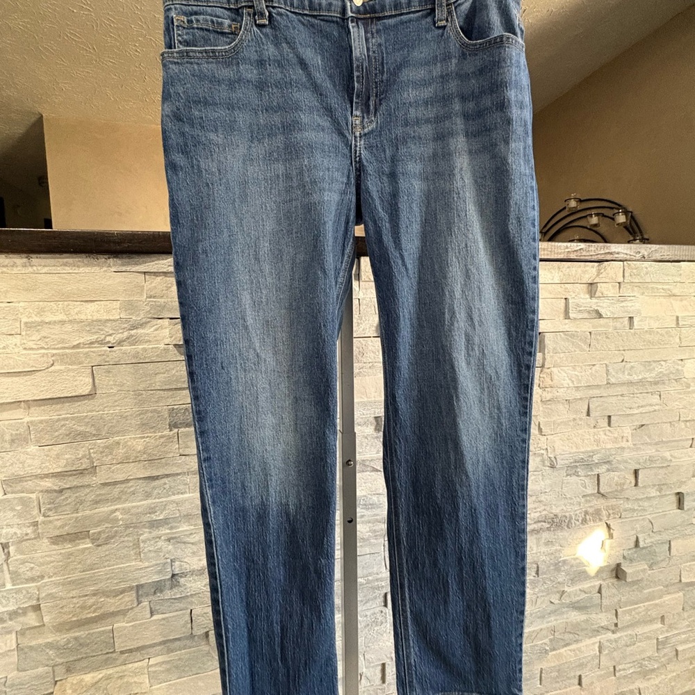Old Navy Women’s Straight-Leg Blue Jeans